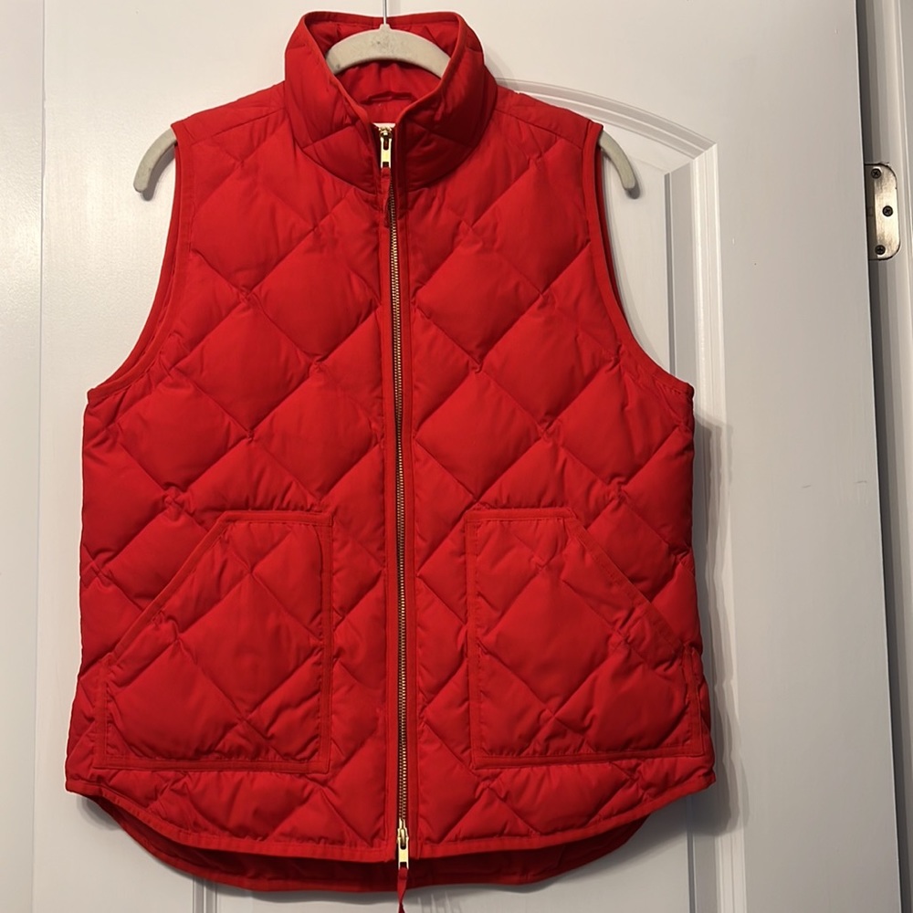 J Crew Factory red quilted puffer vest size M